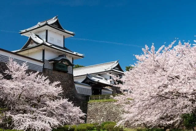 【石川】金澤城旅遊攻略｜歷史、交通、門票、周邊美食全指南